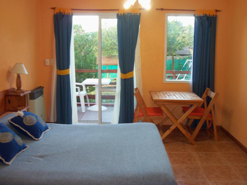 Cabanas El Dominador La Falda Chambre photo